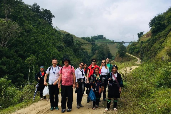 Day 09: Hanoi - drive to Sapa - Heaven Gate - Silver Waterfall