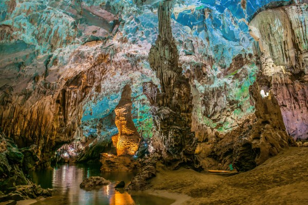 Day 09: Phong Nha Cave - Drive to Hue