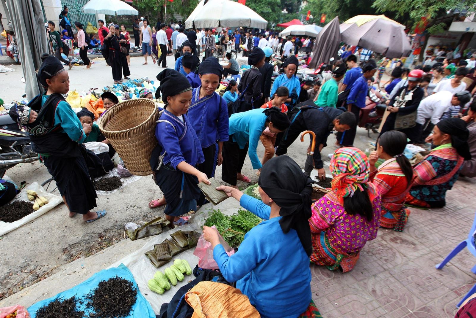 hoang su phi ethnic market
